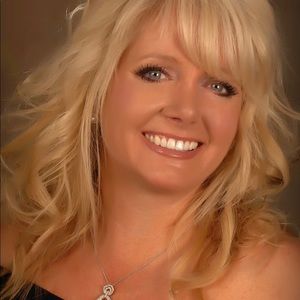 Meet your Posher, Kimberly ann